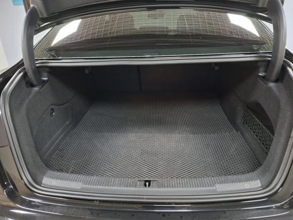 Audi A6 IV (C7) Рестайлинг с пробегом 2015 года, цена 1 549 000 рублей, 308250 км, седан, Автокод Объявления