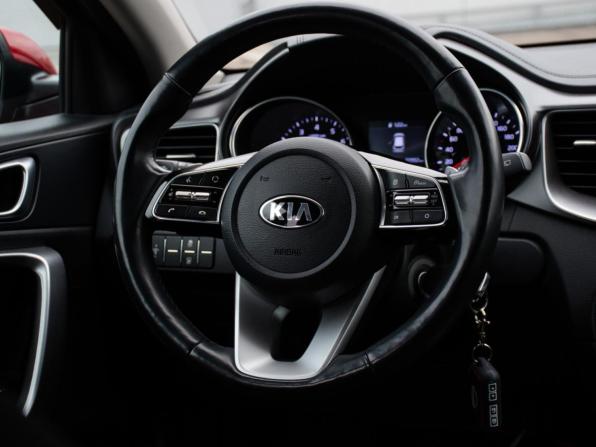 Kia XCeed I с пробегом 2021 года, цена 2 147 000 рублей, 72551 км, хэтчбек, Автокод Объявления