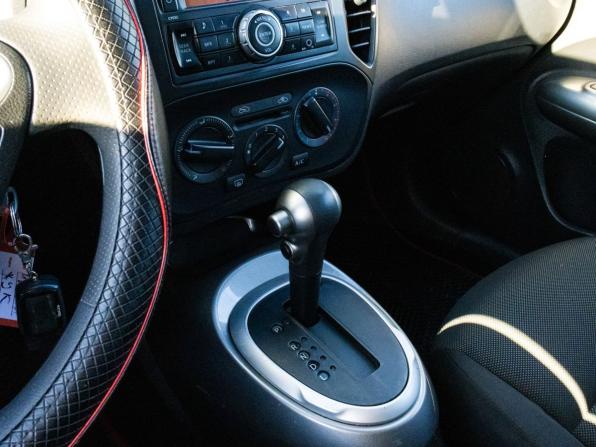 Nissan Juke I с пробегом 2012 года, цена 854 000 рублей, 223432 км, внедорожник, Автокод Объявления