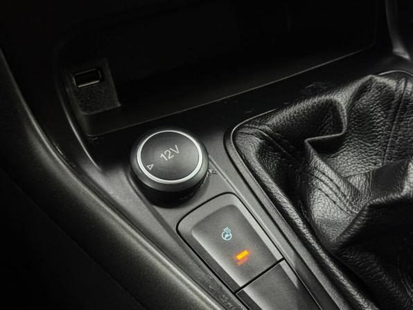 Ford Focus III Рестайлинг с пробегом 2018 года, цена 1 410 000 рублей, 54840 км, хэтчбек, Автокод Объявления