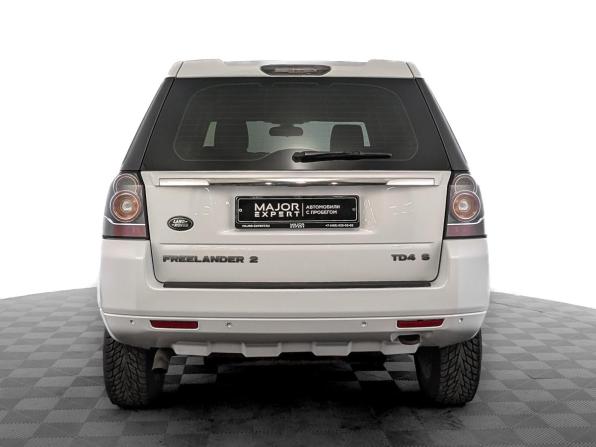 Land Rover Freelander II Рестайлинг 2 с пробегом 2013 года, цена 1 765 000 рублей, 130664 км, внедорожник, Автокод Объявления