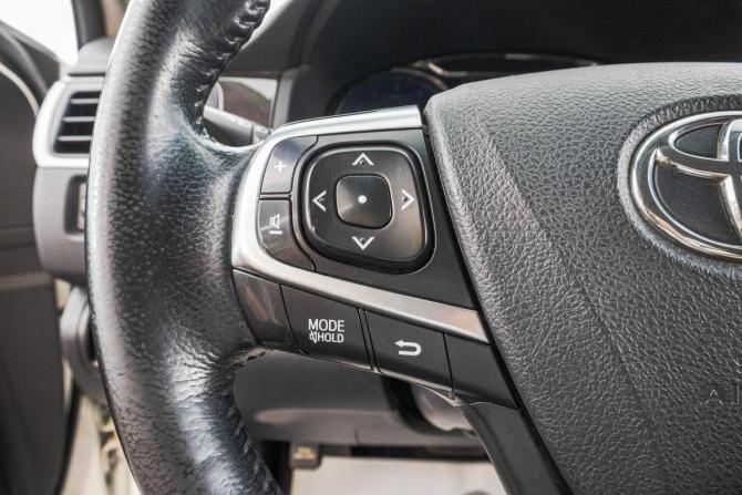Toyota Camry VII (XV50) Рестайлинг с пробегом 2016 года, цена 2 329 000 рублей, 121700 км, седан, Автокод Объявления