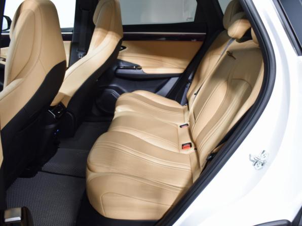 Geely Galaxy L7 с пробегом 2023 года, цена 2 646 270 рублей, 16140 км, внедорожник, Автокод Объявления