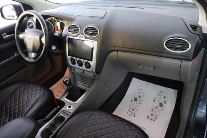 Ford Focus II Рестайлинг с пробегом 2011 года, цена 589 000 рублей, 302000 км, седан, Автокод Объявления