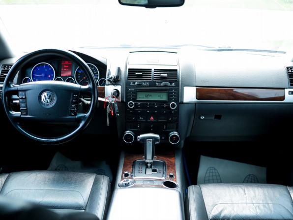 Volkswagen Touareg I Рестайлинг с пробегом 2007 года, цена 1 280 000 рублей, 310990 км, внедорожник, Автокод Объявления
