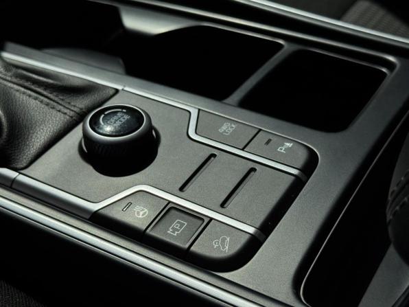 Kia Sorento IV с пробегом 2023 года, цена 3 873 800 рублей, 62672 км, внедорожник, Автокод Объявления