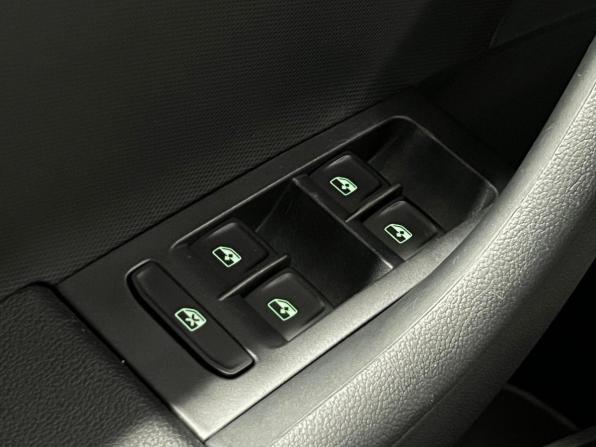 Skoda Rapid II с пробегом 2022 года, цена 1 660 000 рублей, 48756 км, лифтбек, Автокод Объявления