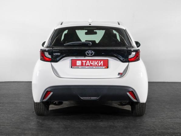 Toyota Yaris IV с пробегом 2021 года, цена 1 130 000 рублей, 88305 км, хэтчбек, Автокод Объявления