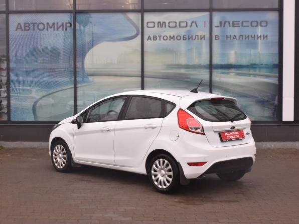 Ford Fiesta Mk6 Рестайлинг с пробегом 2018 года, цена 924 000 рублей, 57476 км, хэтчбек, Автокод Объявления