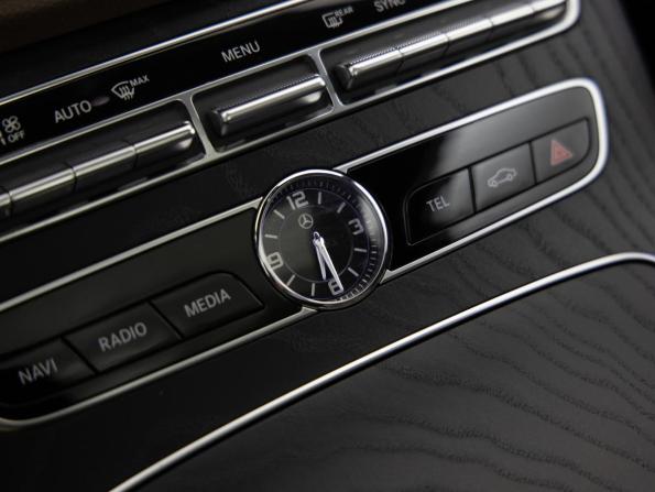 Mercedes-Benz E-Класс V (W213 S213 C238) с пробегом 2017 года, цена 2 673 000 рублей, 193317 км, седан, Автокод Объявления