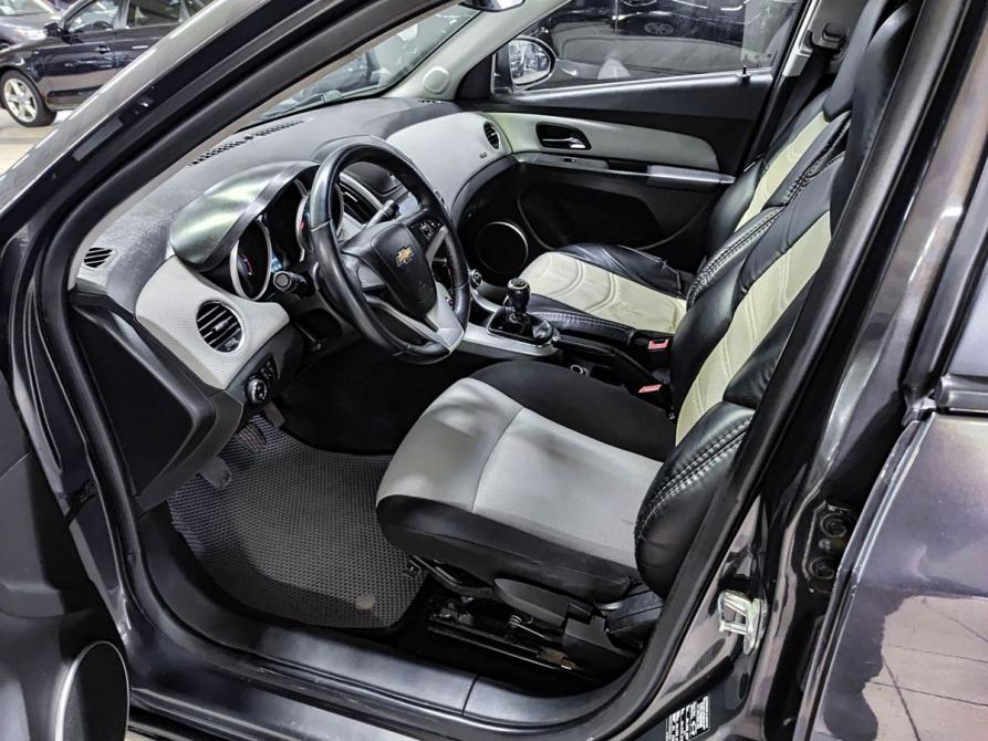 Chevrolet Cruze I Рестайлинг Набережные Челны  - изображение 20