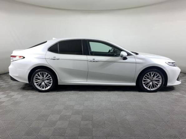 Toyota Camry VIII (XV70) с пробегом 2019 года, цена 2 378 000 рублей, 84958 км, седан, Автокод Объявления