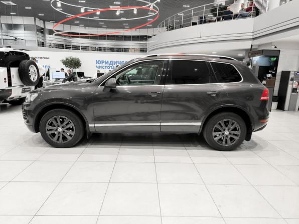 Volkswagen Touareg II с пробегом 2010 года, цена 1 799 000 рублей, 253078 км, внедорожник, Автокод Объявления