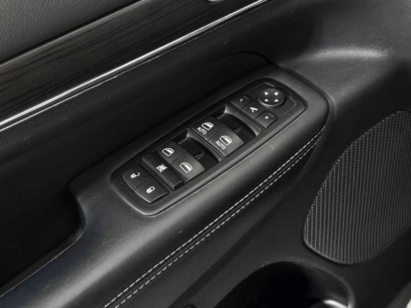 Jeep Grand Cherokee IV (WK2) Рестайлинг с пробегом 2014 года, цена 2 100 000 рублей, 230296 км, внедорожник, Автокод Объявления