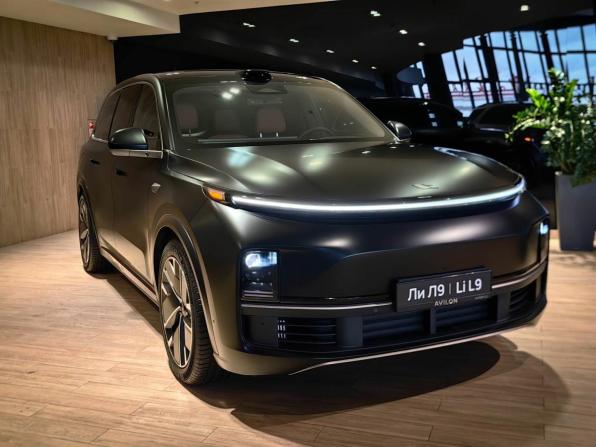 Новый Li Auto (Lixiang) L9 I Рестайлинг 2025 года, цена 11 990 000 рублей, внедорожник, Автокод Объявления