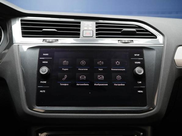 Volkswagen Tiguan II с пробегом 2020 года, цена 2 799 050 рублей, 46582 км, внедорожник, Автокод Объявления