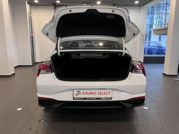 Hyundai Elantra VII (CN7) с пробегом 2022 года, цена 2 020 000 рублей, 107355 км, седан, Автокод Объявления