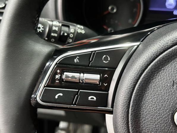 Kia Sportage IV Рестайлинг с пробегом 2019 года, цена 2 099 000 рублей, 68005 км, внедорожник, Автокод Объявления