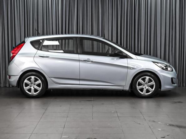 Hyundai Solaris I с пробегом 2012 года, цена 774 000 рублей, 227454 км, хэтчбек, Автокод Объявления