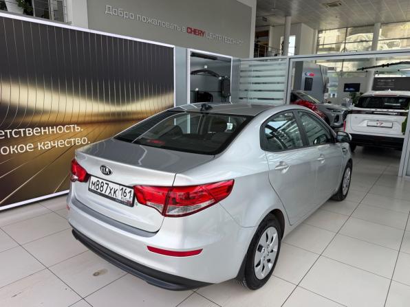 Kia Rio III Рестайлинг с пробегом 2017 года, цена 1 315 000 рублей, 83470 км, седан, Автокод Объявления