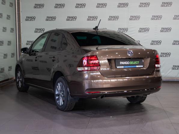 Volkswagen Polo V Рестайлинг с пробегом 2019 года, цена 1 238 000 рублей, 100200 км, седан, Автокод Объявления
