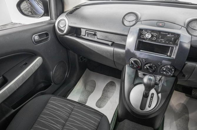 Mazda Demio III (DE) с пробегом 2007 года, цена 599 000 рублей, 208000 км, хэтчбек, Автокод Объявления