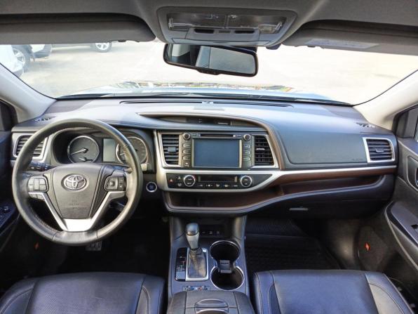 Toyota Highlander III (XU50) с пробегом 2015 года, цена 2 850 000 рублей, 202829 км, внедорожник, Автокод Объявления