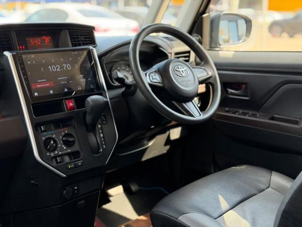 Toyota Roomy I с пробегом 2018 года, цена 1 130 000 рублей, 73925 км, микровэн, Автокод Объявления