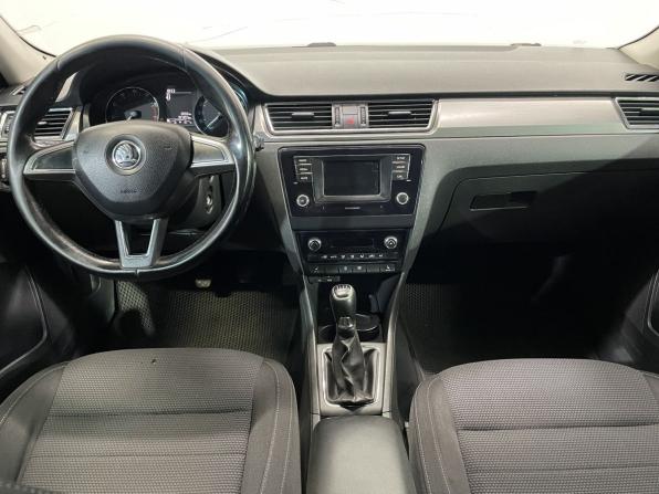 Skoda Rapid I с пробегом 2015 года, цена 820 000 рублей, 197396 км, лифтбек, Автокод Объявления