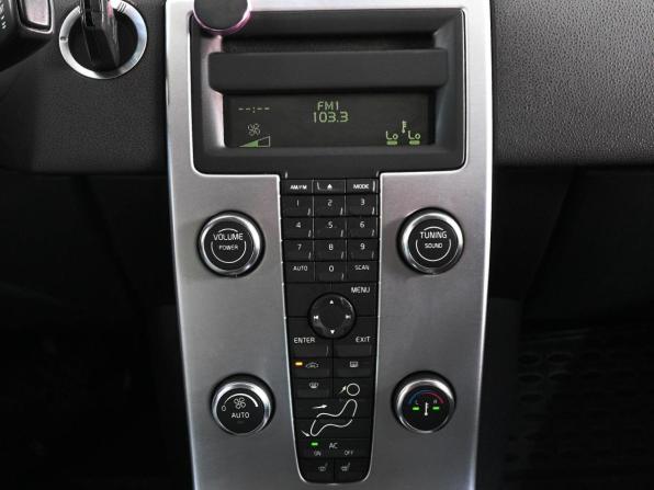 Volvo S40 II Рестайлинг с пробегом 2010 года, цена 649 000 рублей, 223723 км, седан, Автокод Объявления