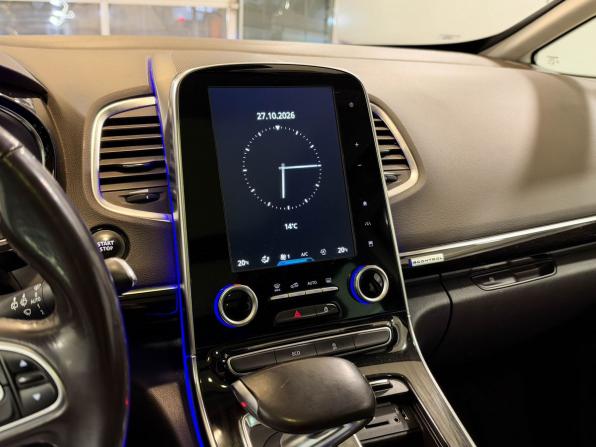 Renault Espace V с пробегом 2016 года, цена 1 675 000 рублей, 205000 км, минивэн, Автокод Объявления