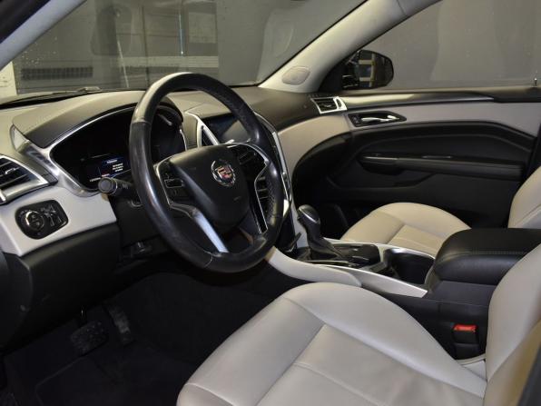 Cadillac SRX II Рестайлинг с пробегом 2015 года, цена 1 970 000 рублей, 132000 км, внедорожник, Автокод Объявления