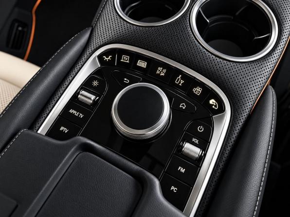 Mercedes-Benz V-Класс III (W447) Рестайлинг с пробегом 2023 года, цена 8 600 000 рублей, 14071 км, минивэн, Автокод Объявления