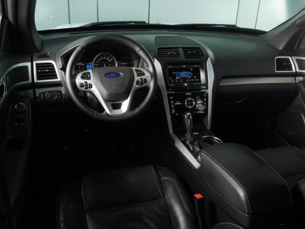 Ford Explorer V с пробегом 2015 года, цена 1 699 000 рублей, 140165 км, внедорожник, Автокод Объявления