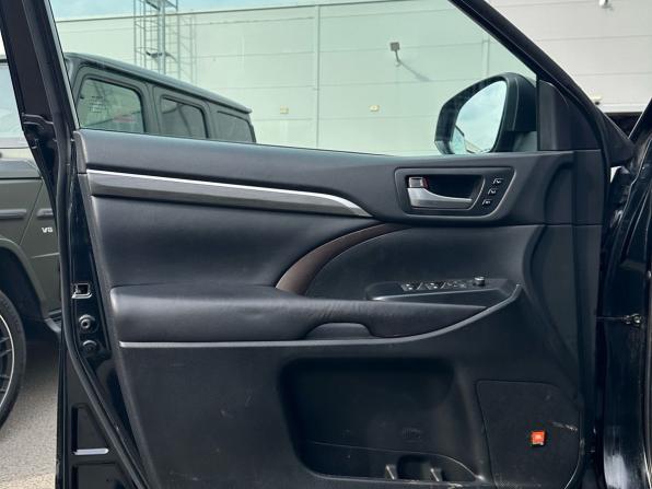 Toyota Highlander III (XU50) Рестайлинг с пробегом 2016 года, цена 4 070 000 рублей, 87601 км, внедорожник, Автокод Объявления