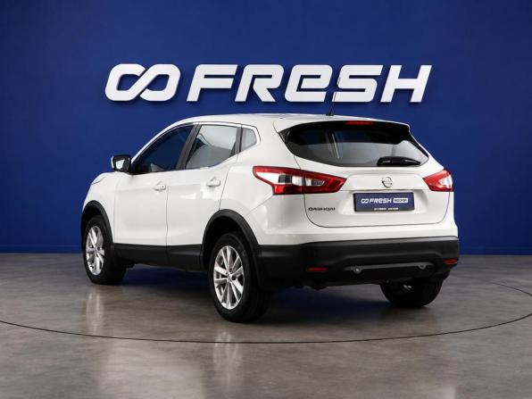 Nissan Qashqai II с пробегом 2016 года, цена 1 650 000 рублей, 92858 км, внедорожник, Автокод Объявления