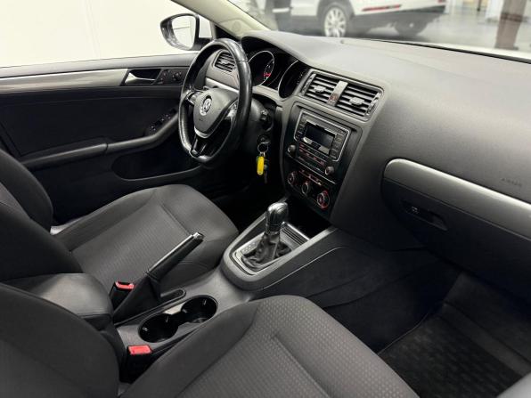 Volkswagen Jetta VI Рестайлинг с пробегом 2016 года, цена 1 290 000 рублей, 203863 км, седан, Автокод Объявления