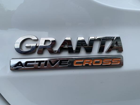 Lada (ВАЗ) Granta I Рестайлинг с пробегом 2025 года, цена 1 265 000 рублей, 6450 км, лифтбек, Автокод Объявления