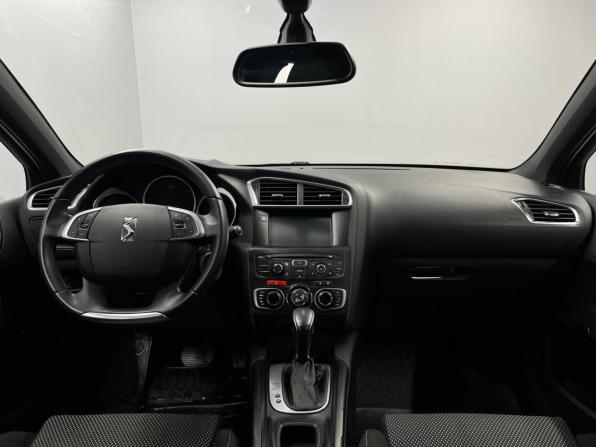 DS 4 I Рестайлинг с пробегом 2016 года, цена 1 090 000 рублей, 150216 км, хэтчбек, Автокод Объявления
