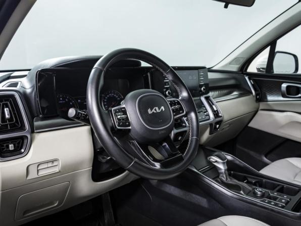 Kia Sorento IV с пробегом 2023 года, цена 3 995 000 рублей, 46579 км, внедорожник, Автокод Объявления