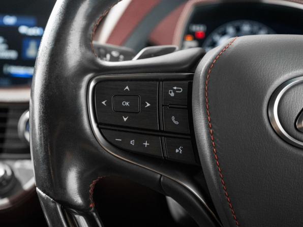 Lexus LS V с пробегом 2019 года, цена 6 360 000 рублей, 147621 км, седан, Автокод Объявления