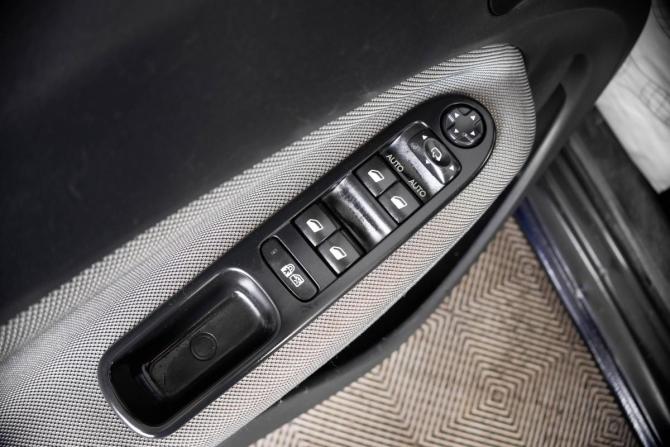 Citroen C3 Picasso I Рестайлинг с пробегом 2013 года, цена 749 000 рублей, 175245 км, компактвэн, Автокод Объявления