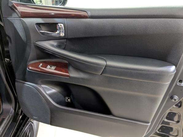 Lexus LX III Рестайлинг с пробегом 2013 года, цена 5 590 000 рублей, 110022 км, внедорожник, Автокод Объявления