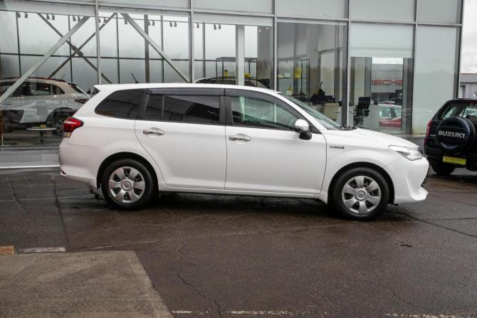 Toyota Corolla XI (E160 E170 E180) с пробегом 2016 года, цена 1 145 000 рублей, 167500 км, универсал, Автокод Объявления