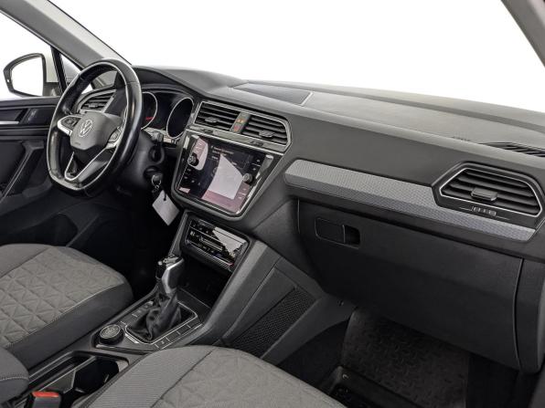 Volkswagen Tiguan II Рестайлинг с пробегом 2021 года, цена 3 090 000 рублей, 115730 км, внедорожник, Автокод Объявления