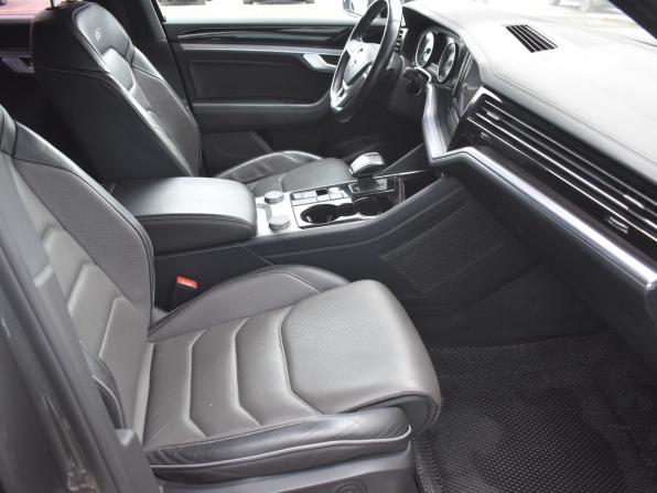 Volkswagen Touareg III с пробегом 2018 года, цена 4 295 000 рублей, 94900 км, внедорожник, Автокод Объявления