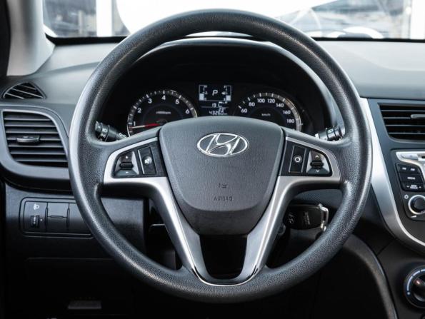 Hyundai Solaris I Рестайлинг с пробегом 2016 года, цена 1 235 999 рублей, 43260 км, хэтчбек, Автокод Объявления