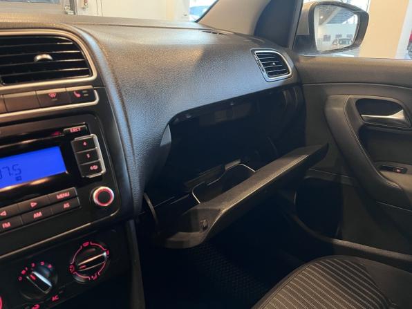 Volkswagen Polo V с пробегом 2011 года, цена 680 000 рублей, 223375 км, седан, Автокод Объявления