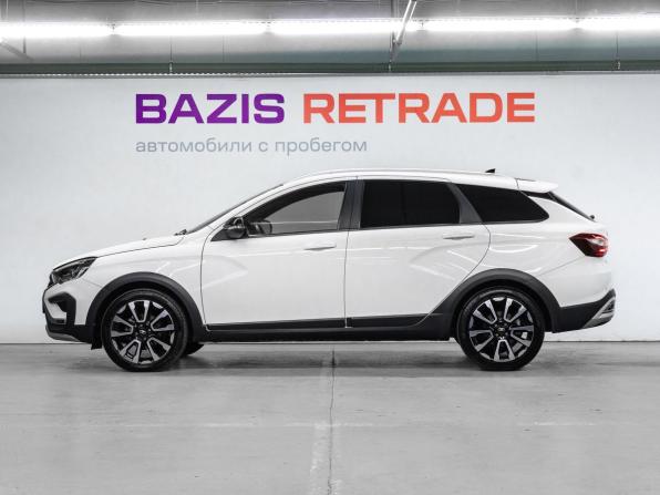 Lada (ВАЗ) Vesta I Рестайлинг (NG) с пробегом 2024 года, цена 1 599 000 рублей, 25416 км, седан, Автокод Объявления