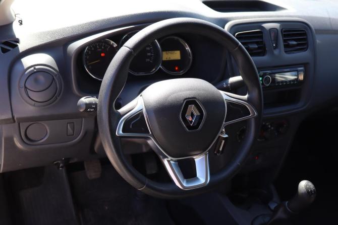Renault Logan II Рестайлинг с пробегом 2019 года, цена 699 000 рублей, 91000 км, седан, Автокод Объявления